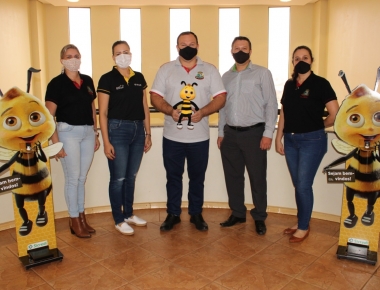 Secretaria de Educação e Cultura de Mercedes firma parceria com programa “A União Faz a Vida”